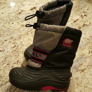 Boys Sorel snow boots