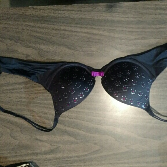 Vs bra