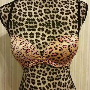 NWT 32C BRA