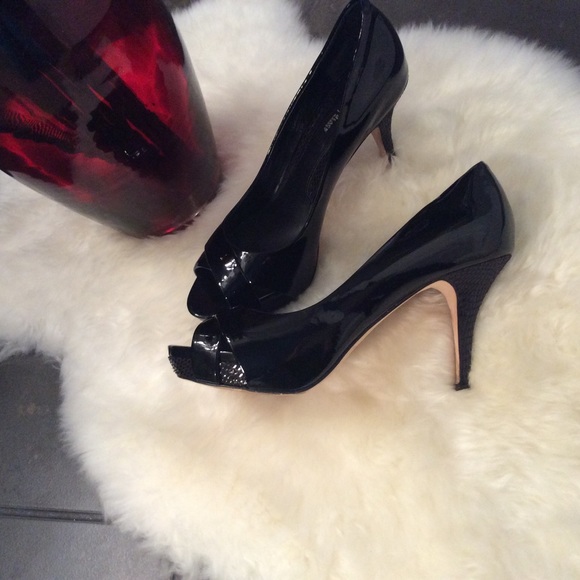 White House Black Market peep toe