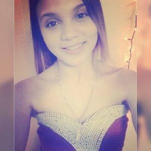 Meet your Posher, Alejandra