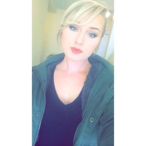 Meet your Posher, Skylar
