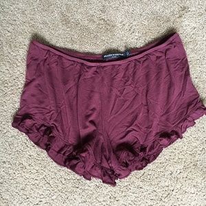brandy Melville maroon vodis