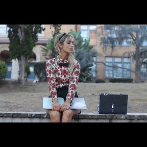 Rose printed button up top