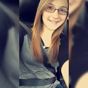 Meet your Posher, Kaleigh nicole