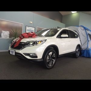 Meet your Posher, Mona