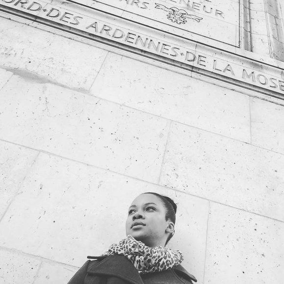 Meet your Posher, Jola