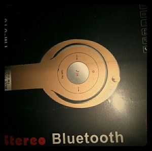 Dre studio gold beats wireless
