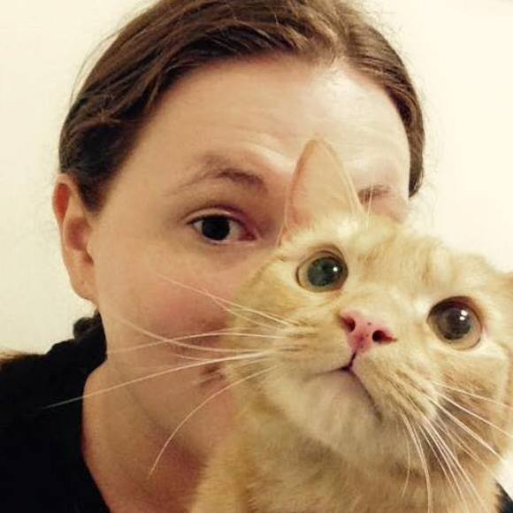 Meet your Posher, Sarah - Picture 1 of 1