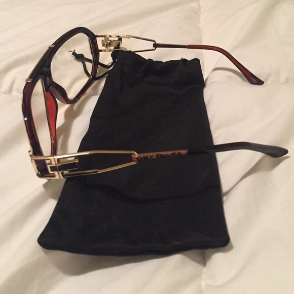 Custom glasses - Picture 2 of 2