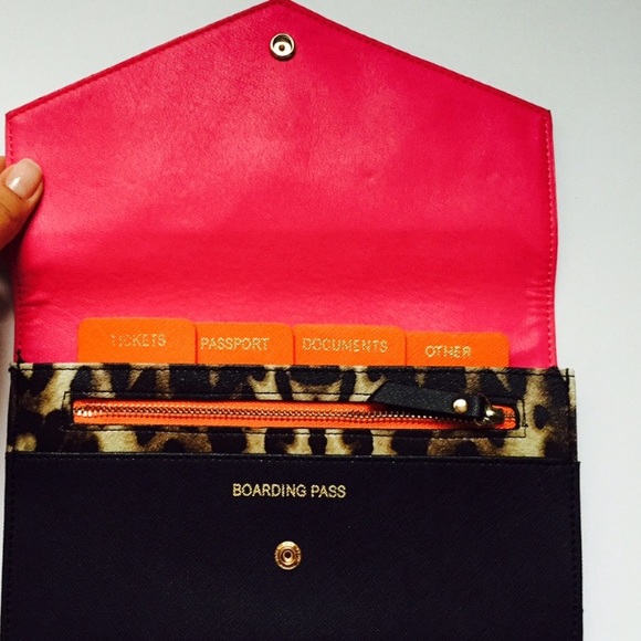 ***Looking for this aldo wallet!!** - Picture 1 of 1