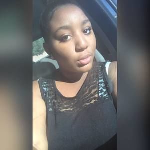 Meet your Posher, Vee