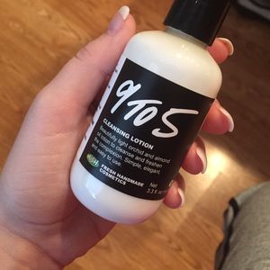 LUSH face wash