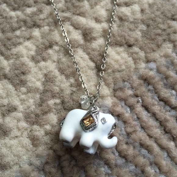 NWOT elephant necklace by Express