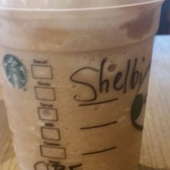 Meet your Posher, Shelbi