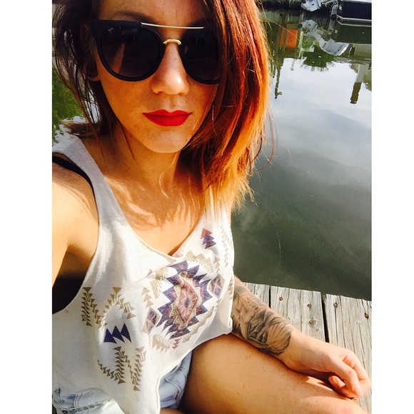 Meet your Posher, Chelsie - Picture 1 of 1