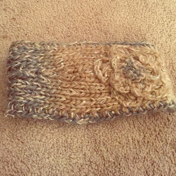 Knitted head scarf