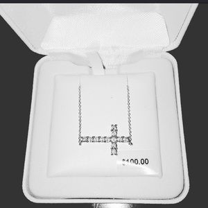 🙏🏾 Sterling Silver Cross Necklace🙏🏾