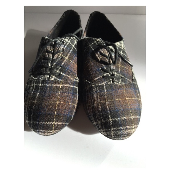 ALDO Shoes - Aldo flat plaid shoes