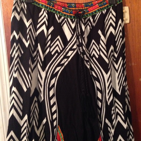 Multi color palazzo pants - Picture 2 of 3