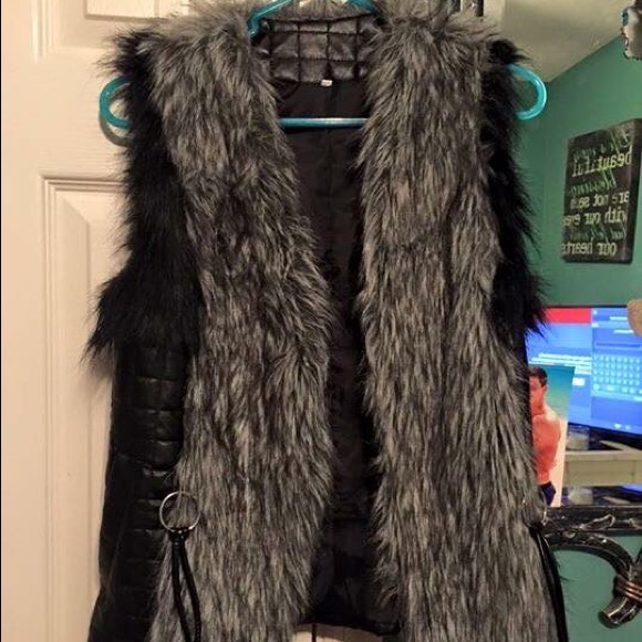 VEST NEVER WORN