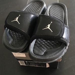 4Y Jordan Hydro 2 Sandals