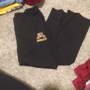Minnesota Gophers Capri Yogas!