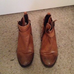 Vince camuto brown booties!