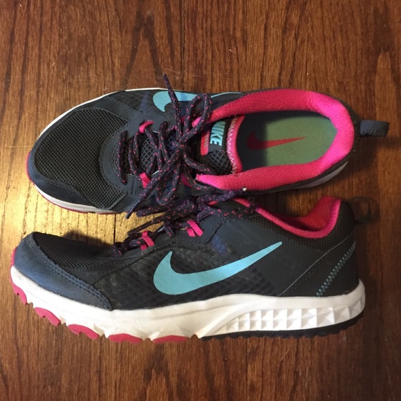 Nike Wild Trail Trainers