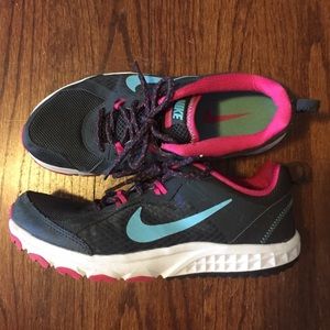 Nike Wild Trail Trainers