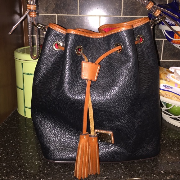 Dooney & Bourke purse