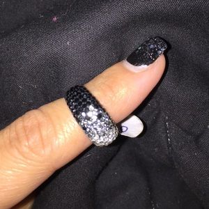 Stunning Black/Gray/Diamond Bling Ring