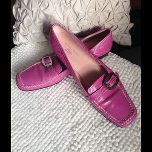 Beautiful pink AK flat driving loafers!