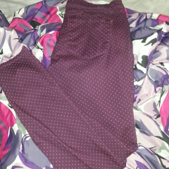 Purple polka-dot skinny jeans