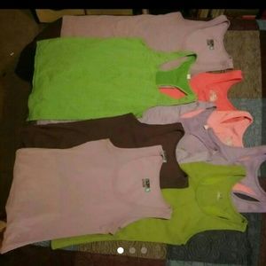 Under armour bundle! (9 total)