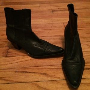 Almost new Franco Sarto ankle heeled boots size 7m