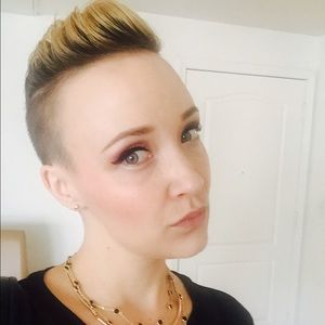 Meet your Posher, Alisha