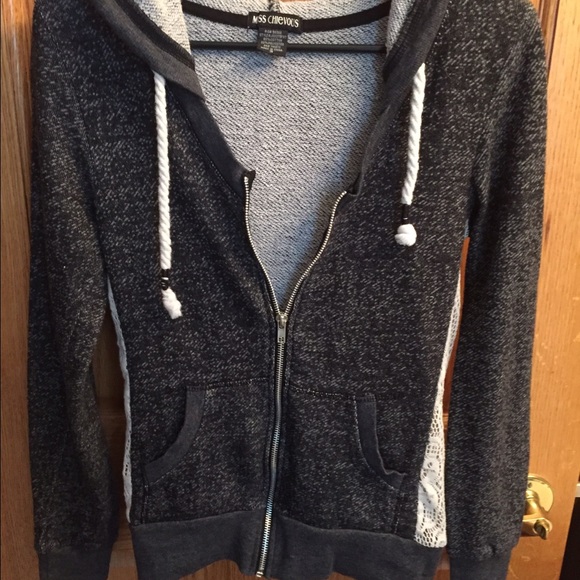 Zip up lace design sweatshirt