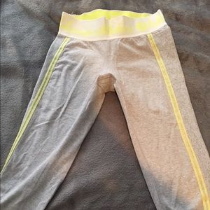 Lululemon cropped leggings size 6