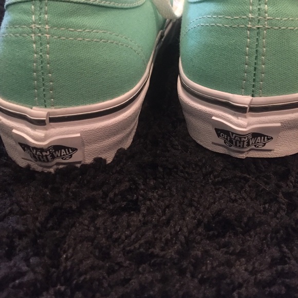 Authentic VANS - Picture 2 of 4