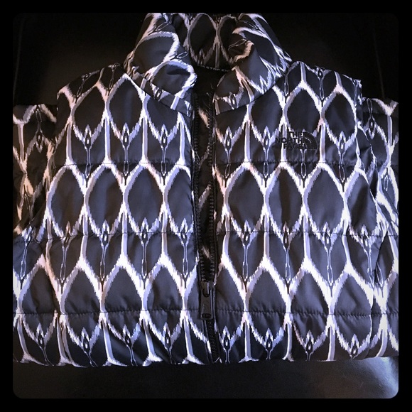 Like new puffer North Face vest