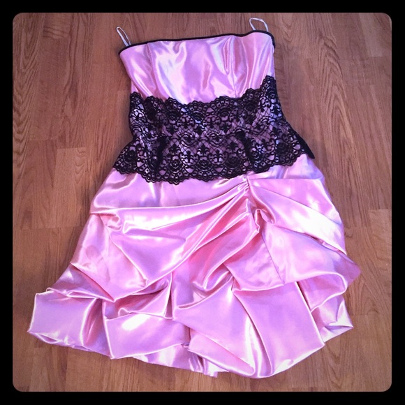 Beautiful pink satin Jessica McClintock dress - Picture 1 of 4