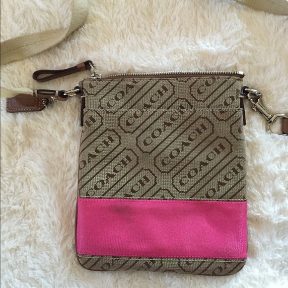 COACH CROSSBODY SOLD - Picture 4 of 4