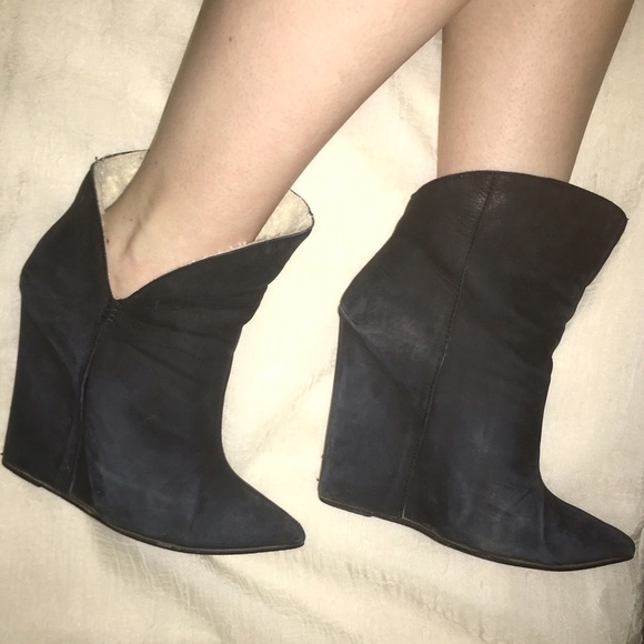 SOLD Black wedge shearling booties - Picture 4 of 4