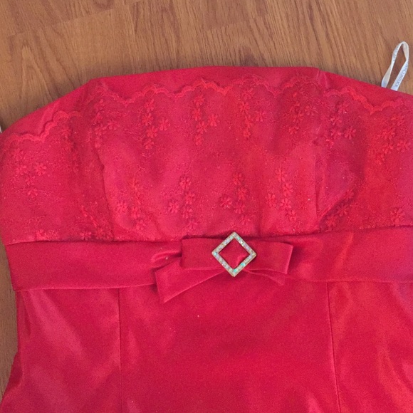 Stunning bright red Jessica McClintock dress - Picture 2 of 4