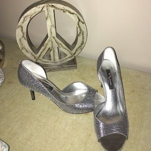 Sparkly Nina NY heels!