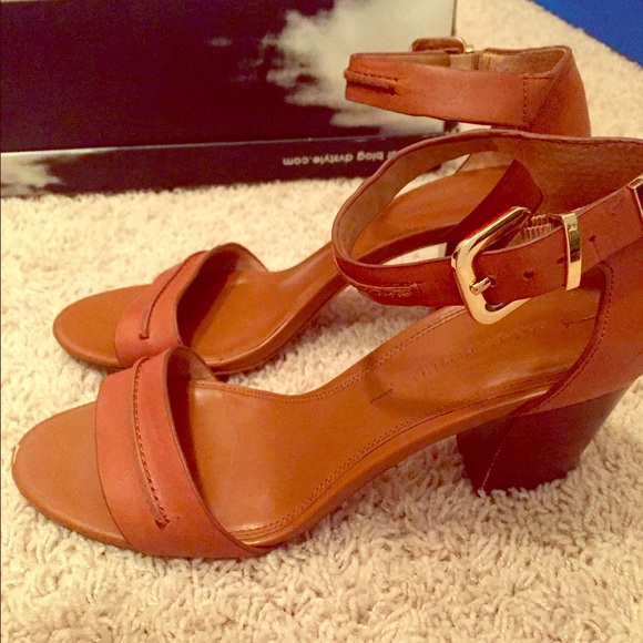 BANANA REPUBLIC Sandal