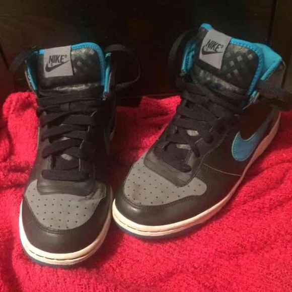 Nike Swoosh