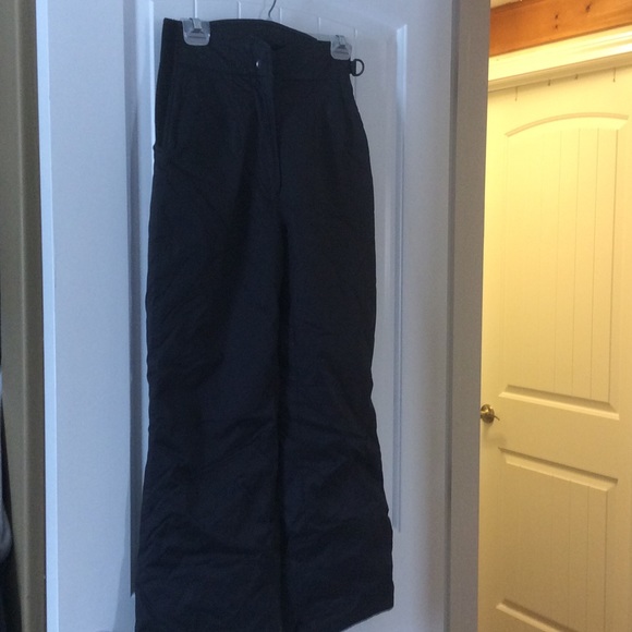 WOMENS OBERMEYER SNOWBOARD SKI PANTS 4 SHORT