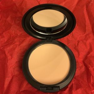 Mac Studio Fix Powder